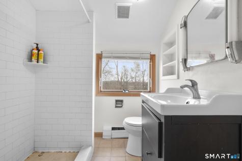 104 Oakdale Street Bridgeport CT 06606