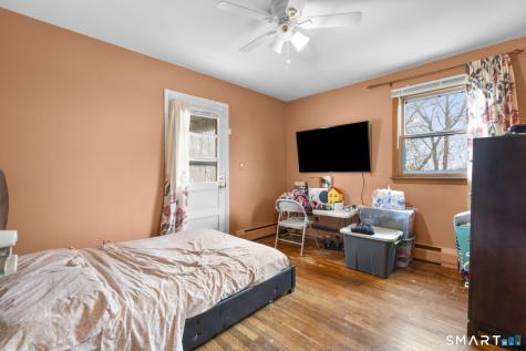 104 Oakdale Street Bridgeport CT 06606