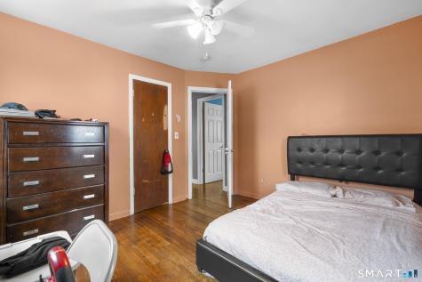 104 Oakdale Street Bridgeport CT 06606