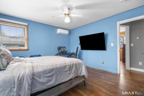 104 Oakdale Street Bridgeport CT 06606