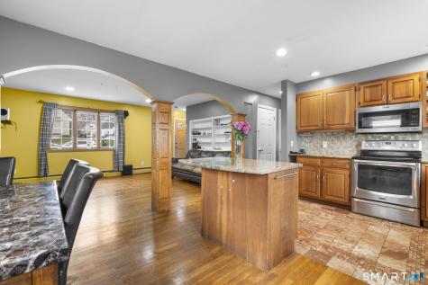 104 Oakdale Street Bridgeport CT 06606