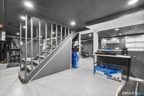 104 Oakdale Street Bridgeport CT 06606