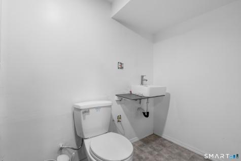 104 Oakdale Street Bridgeport CT 06606