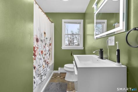 104 Oakdale Street Bridgeport CT 06606