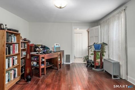 199 Berkshire Road Newtown CT 06482