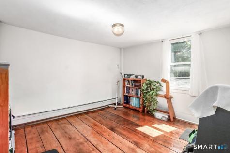 199 Berkshire Road Newtown CT 06482
