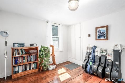 199 Berkshire Road Newtown CT 06482