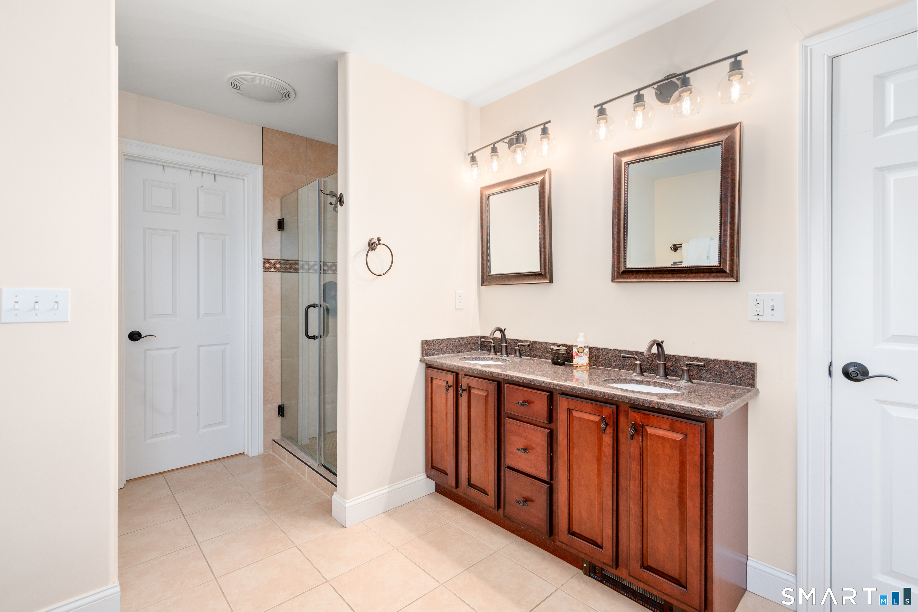 199 Abbott Road Ellington CT 06029