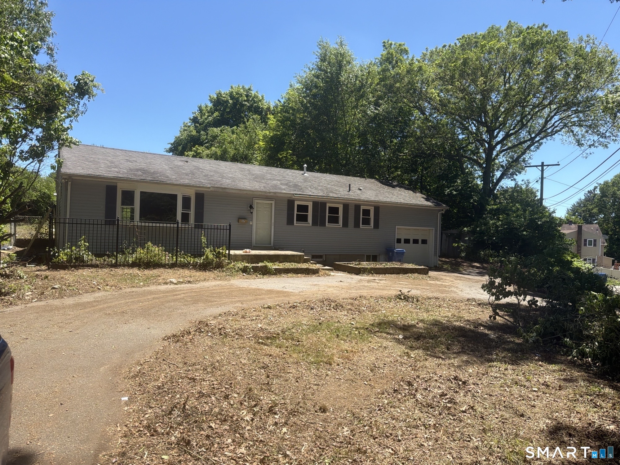 17 Sheas Lane Norwich CT 06380