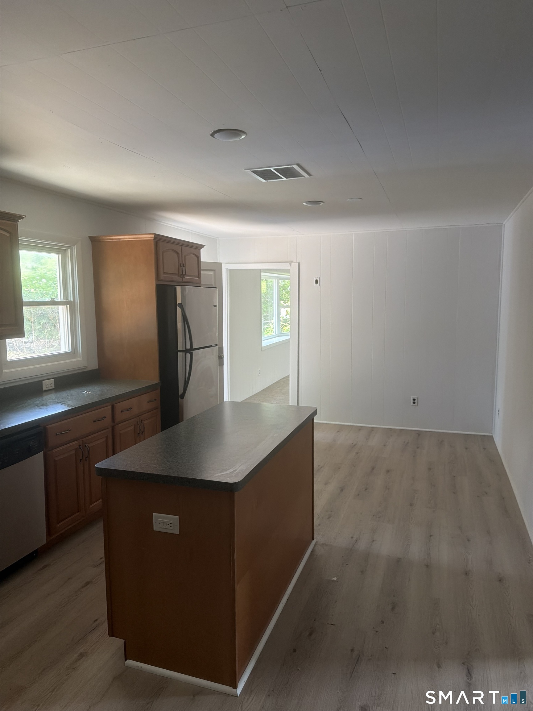17 Sheas Lane Norwich CT 06380