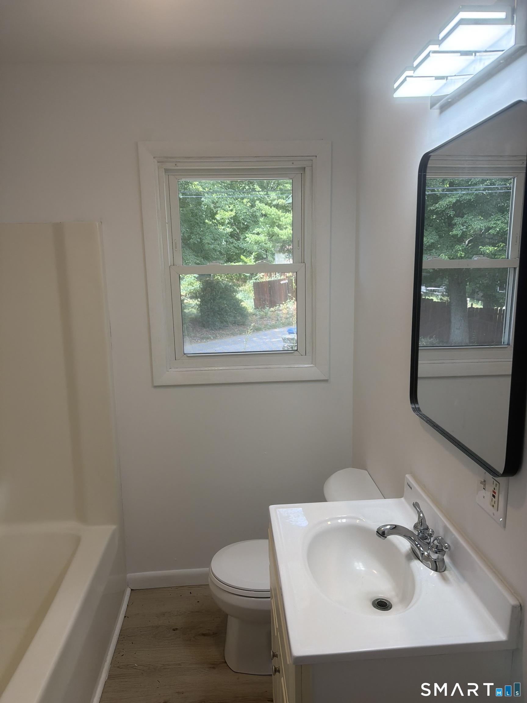 17 Sheas Lane Norwich CT 06380