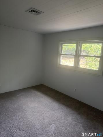 17 Sheas Lane Norwich CT 06380