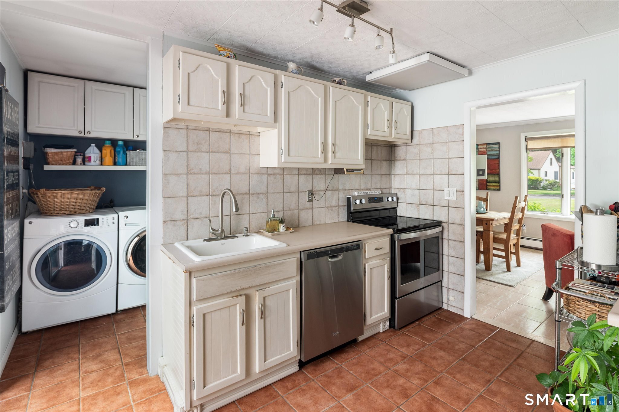 15 Muriel Drive Stamford CT 06907