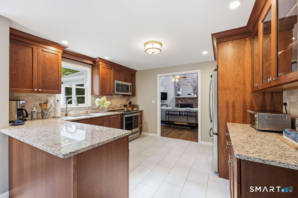 3 Hartfield Lane Farmington CT 06032