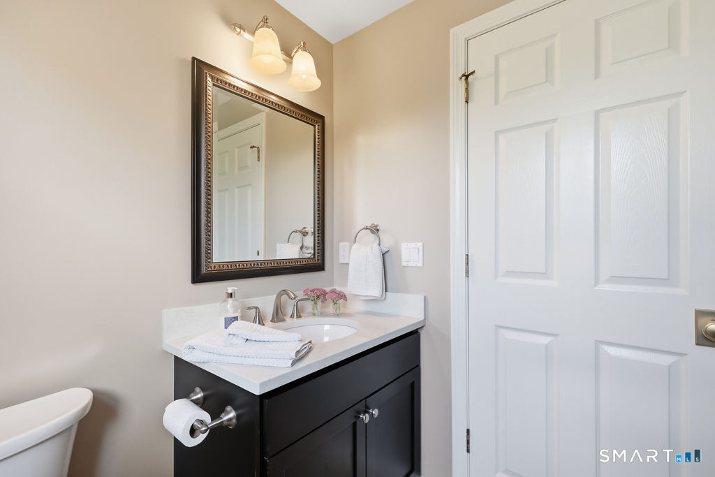 3 Hartfield Lane Farmington CT 06032