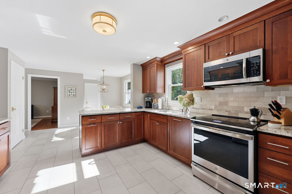 3 Hartfield Lane Farmington CT 06032