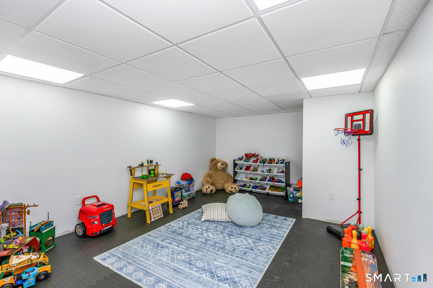 16 Fairfield Avenue Darien CT 06820