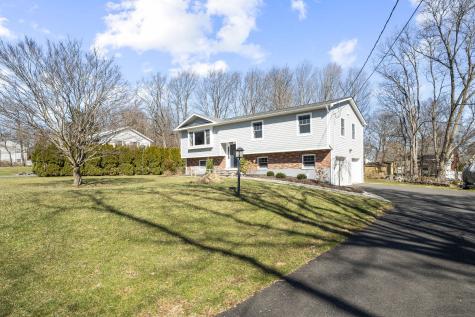1 Robinhood Road Danbury CT 06811