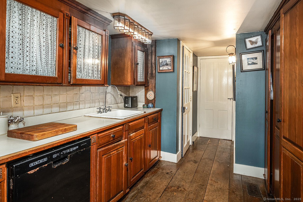 143 Whitcomb Hill Road Cornwall CT 06754