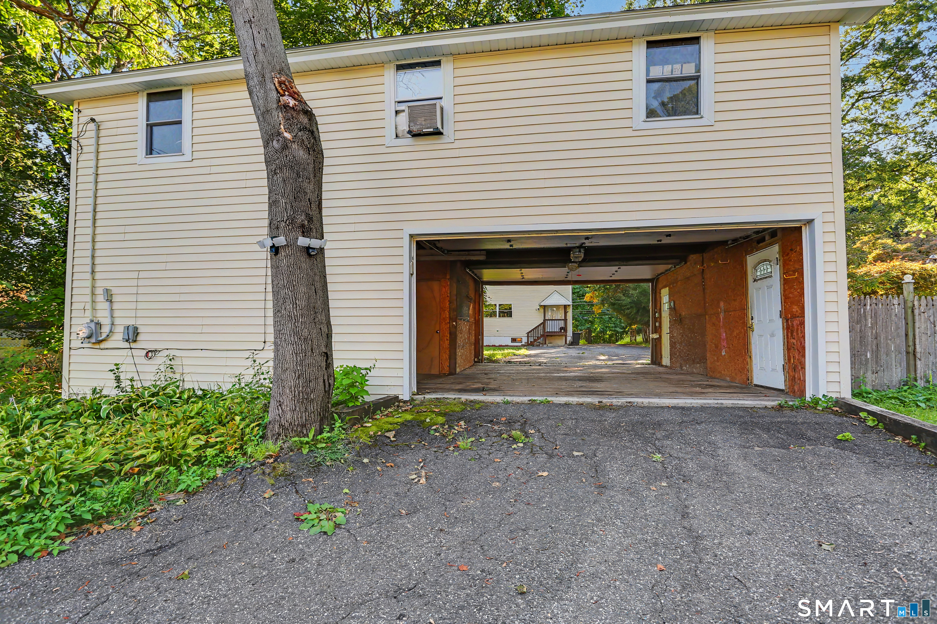 1908 Stratfield Road Fairfield CT 06825