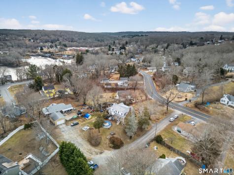 153 Old Norwich Road Waterford CT 06375