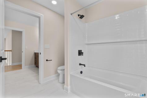 9 Twin Valley Road East Lyme CT 06333