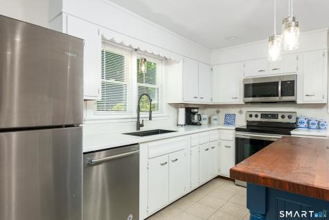 8 Sepous Road Avon CT 06001