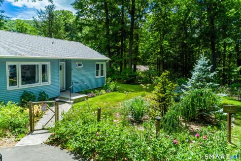 8 Sepous Road Avon CT 06001