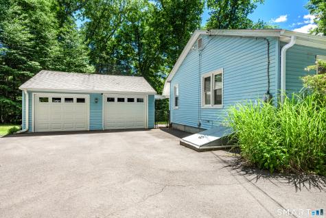 8 Sepous Road Avon CT 06001