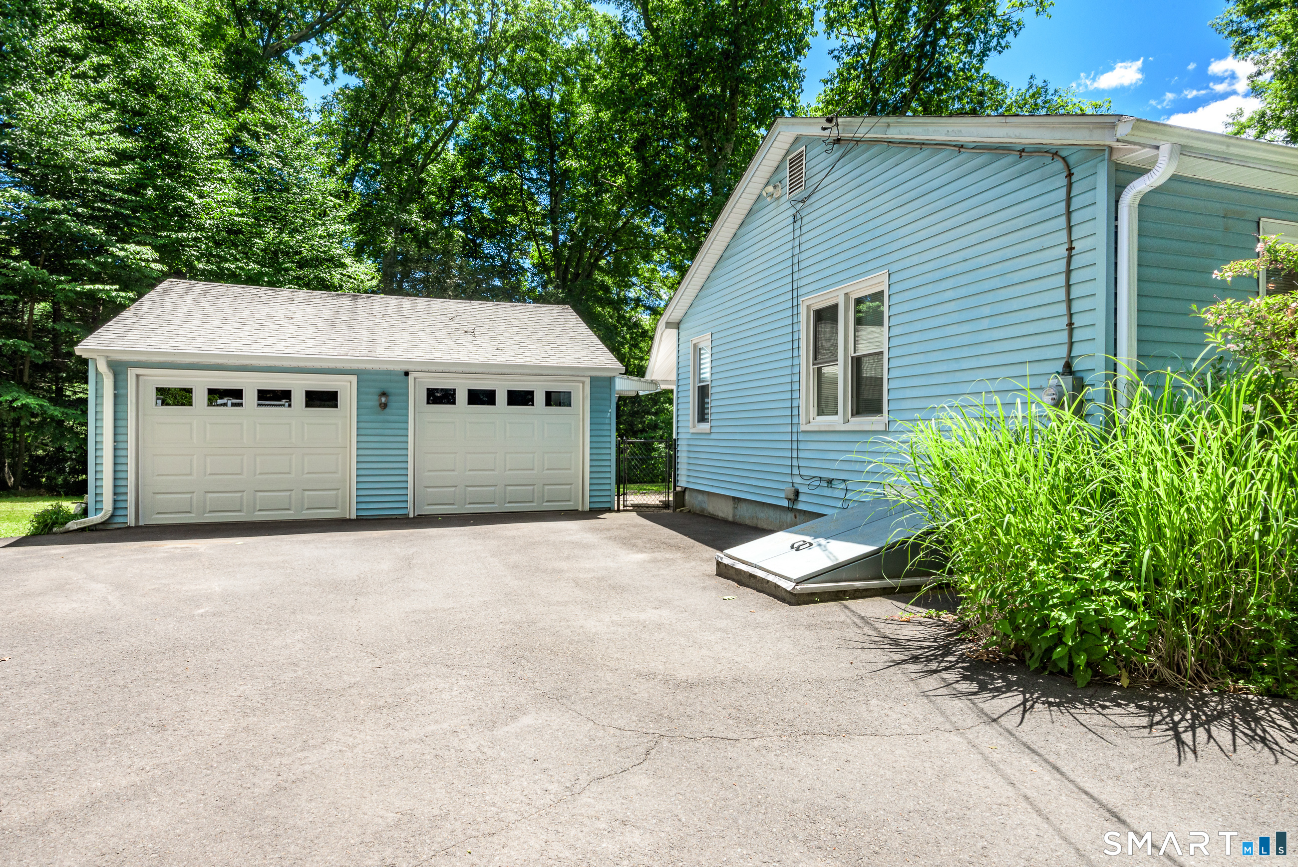 8 Sepous Road Avon CT 06001