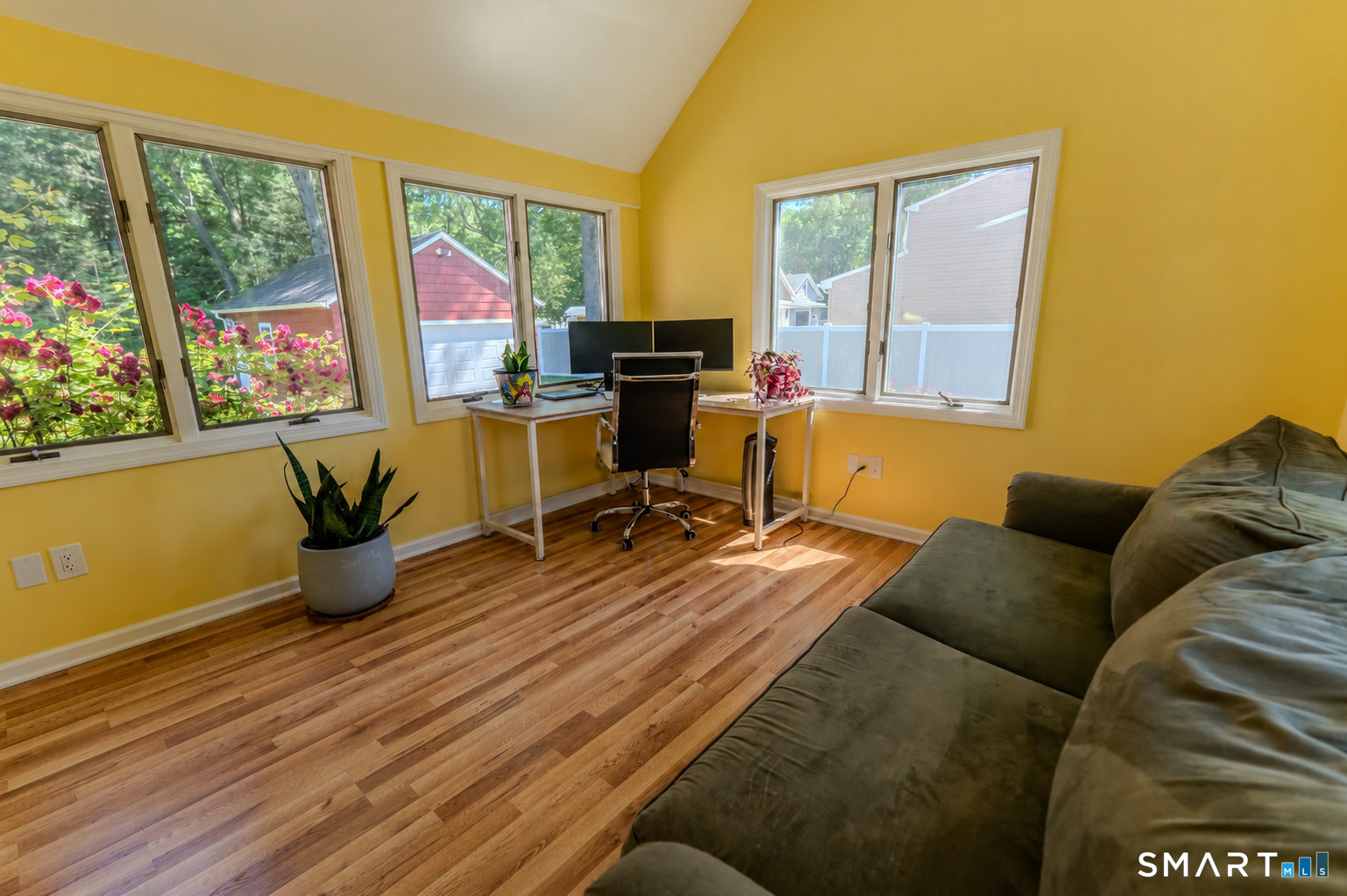 122 Pool Road North Haven CT 06473