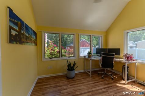 122 Pool Road North Haven CT 06473
