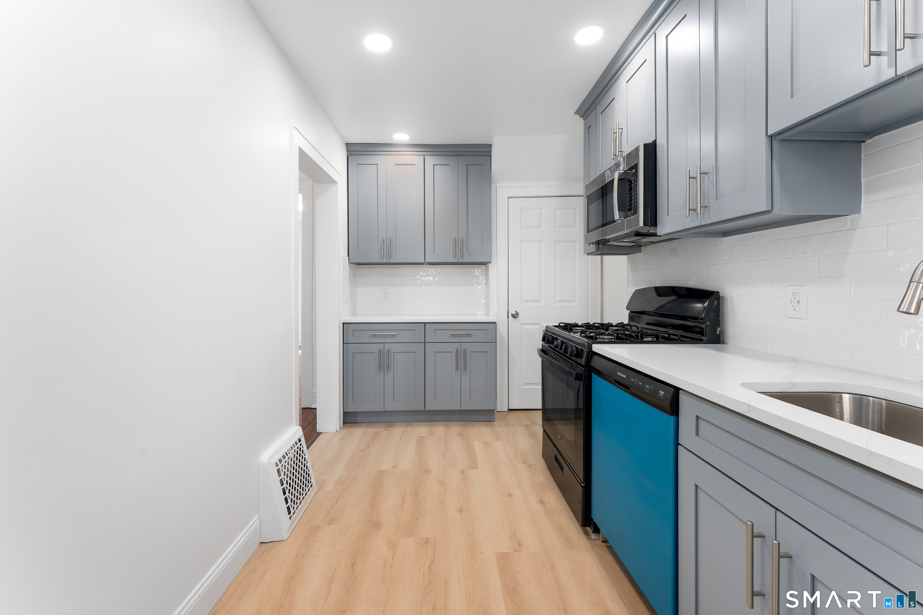 57 Washington Circle West Hartford CT 06119