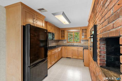 83 Richmond Lane West Hartford CT 06117