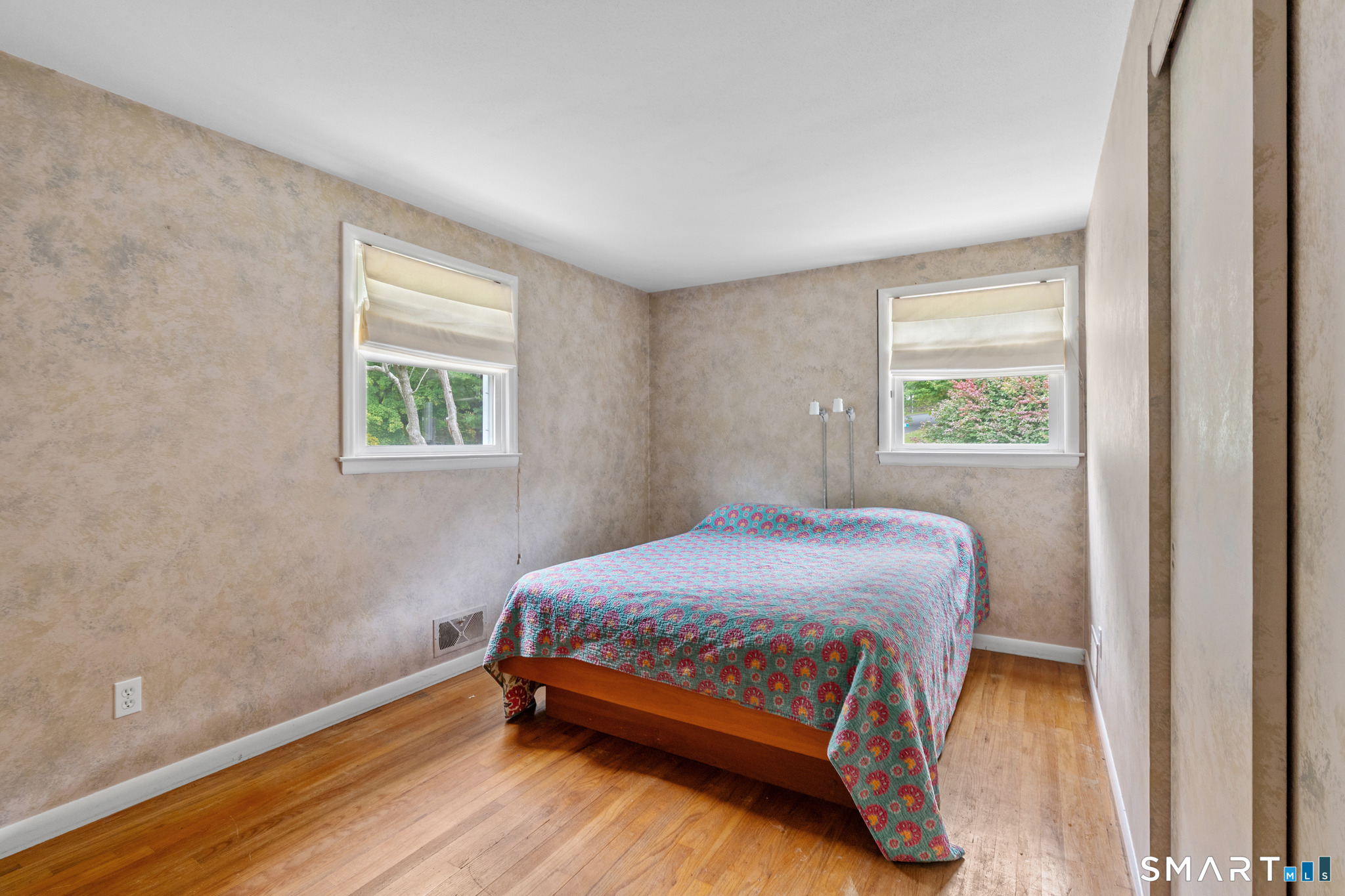 83 Richmond Lane West Hartford CT 06117