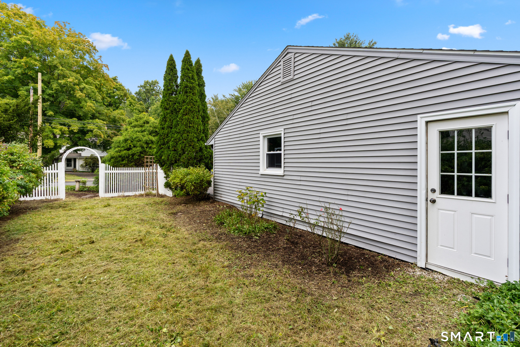 83 Richmond Lane West Hartford CT 06117