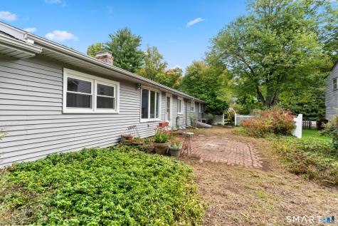 83 Richmond Lane West Hartford CT 06117