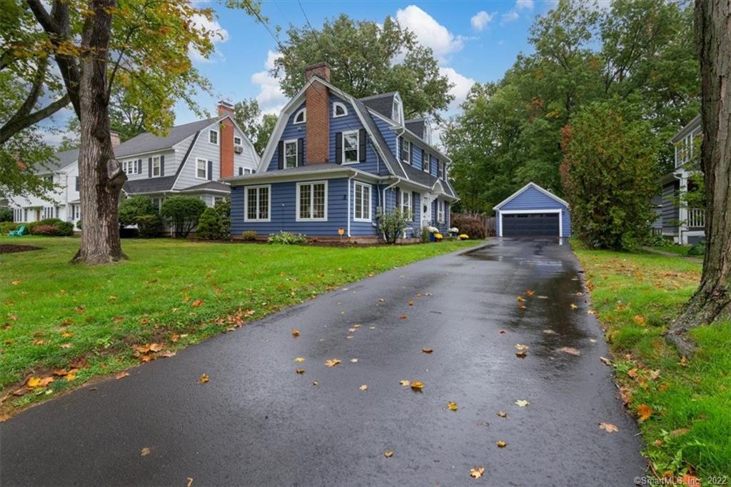18 Foxcroft Road West Hartford CT 06119
