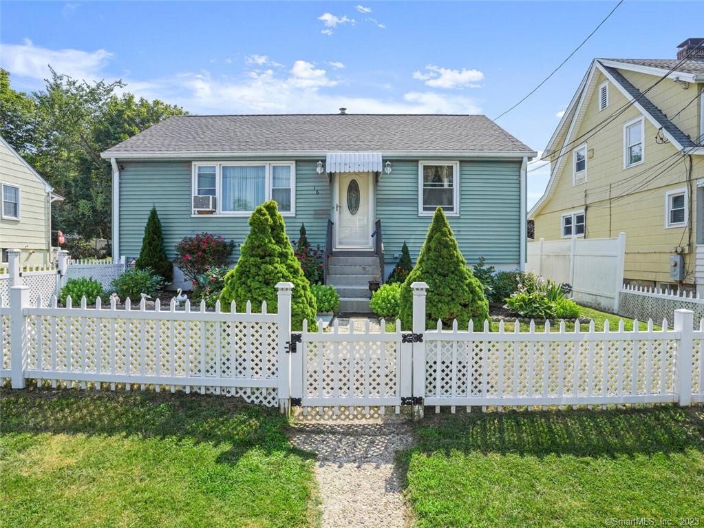 16 Claremont Street Stamford CT 06902