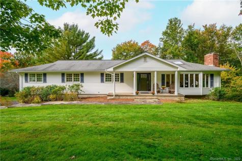 3 Spring Road Newtown CT 06470