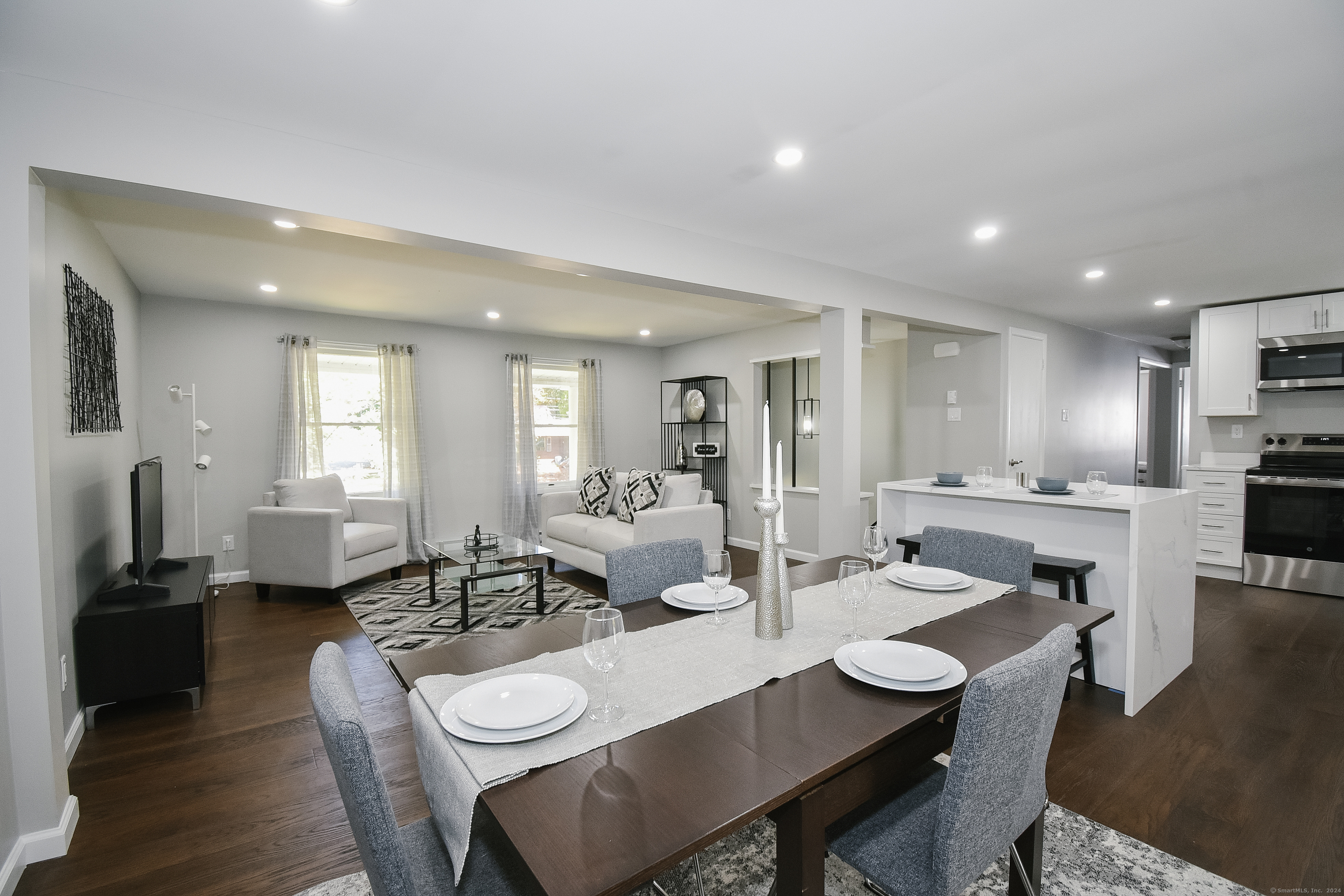 15 Meeks Point Road East Hampton CT 06424