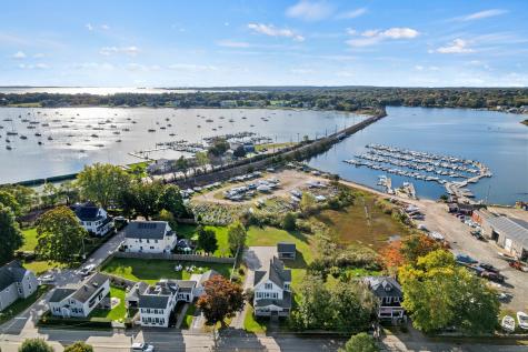 218 North Water Street Stonington CT 06378