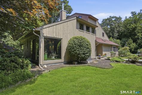 11 Fire Hill Lane Redding CT 06896