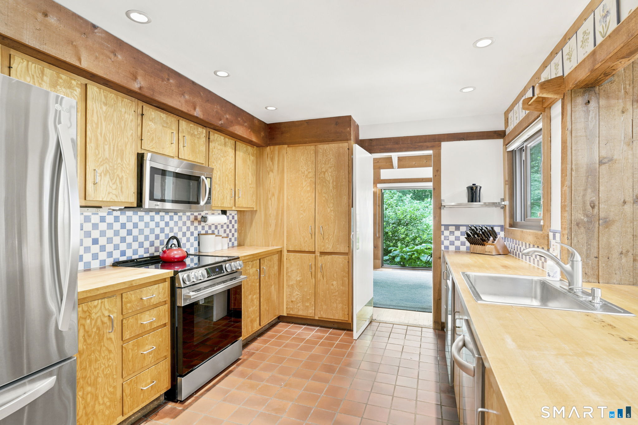 11 Fire Hill Lane Redding CT 06896