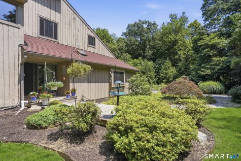 11 Fire Hill Lane Redding CT 06896