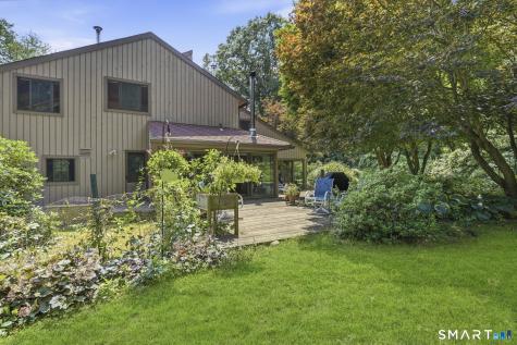 11 Fire Hill Lane Redding CT 06896