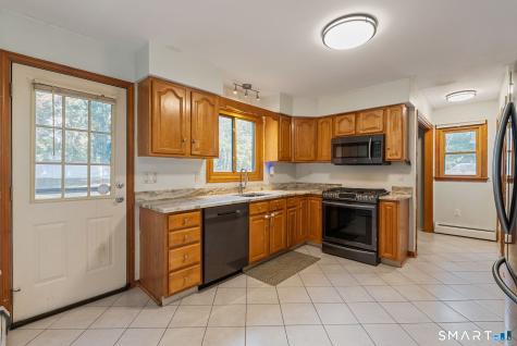 24 Cortland Street Windsor Locks CT 06096