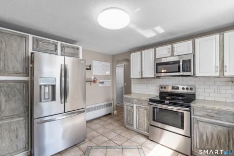 54 Oakland Avenue New Britain CT 06053