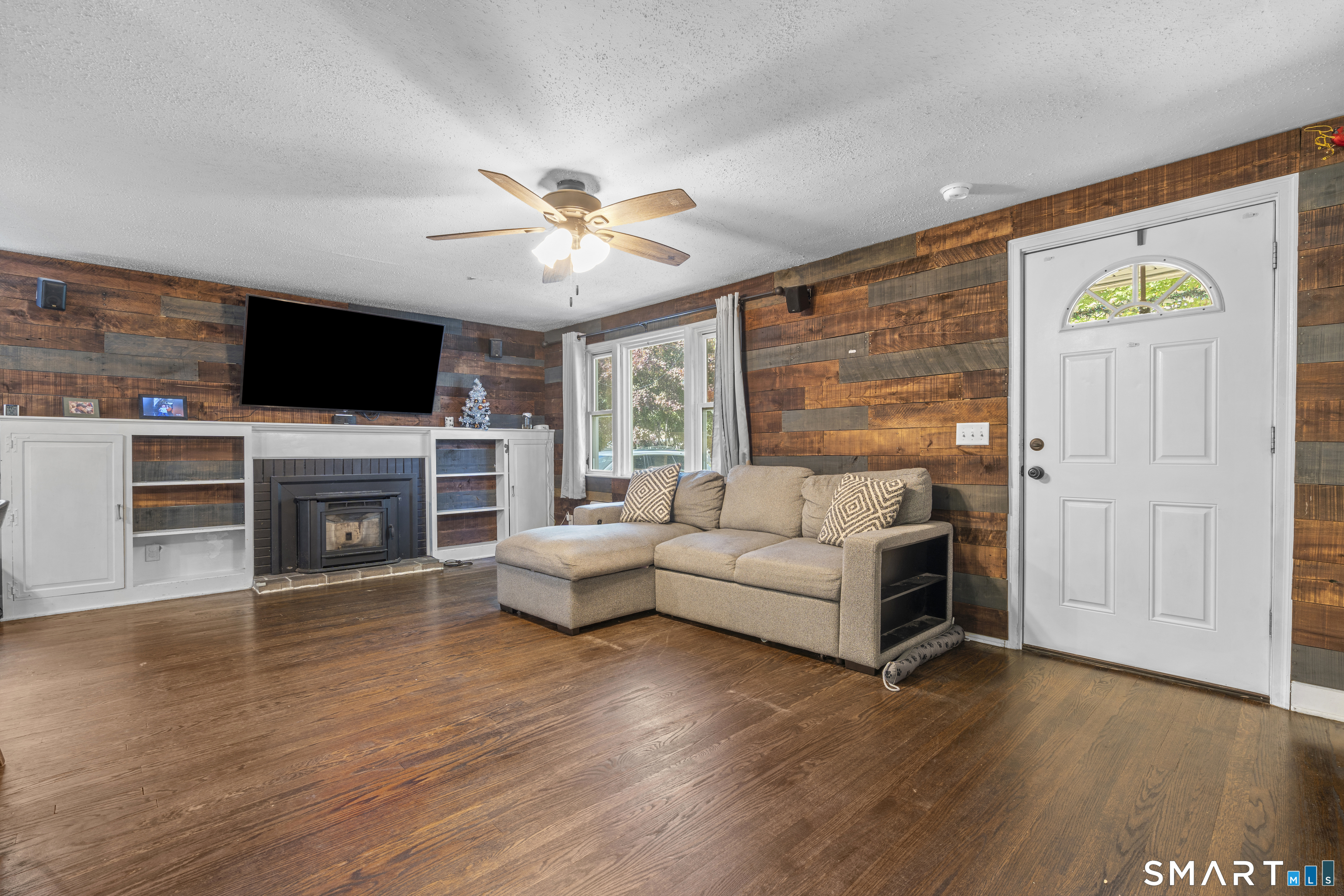54 Oakland Avenue New Britain CT 06053