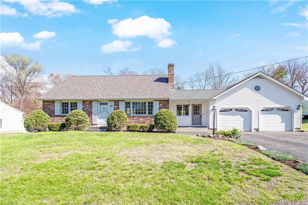 71 Oakwood Street Enfield CT 06082